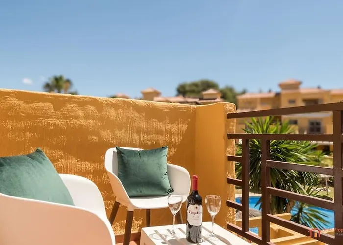 La Palmera Εστεπόνα