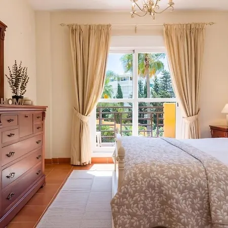 Apartment La Palmera *